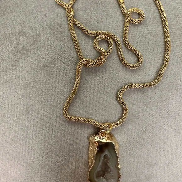 Mini druzy pendant 18k gold stainless steel mesh chain. Beautiful mini druzy - Picture 10 of 10